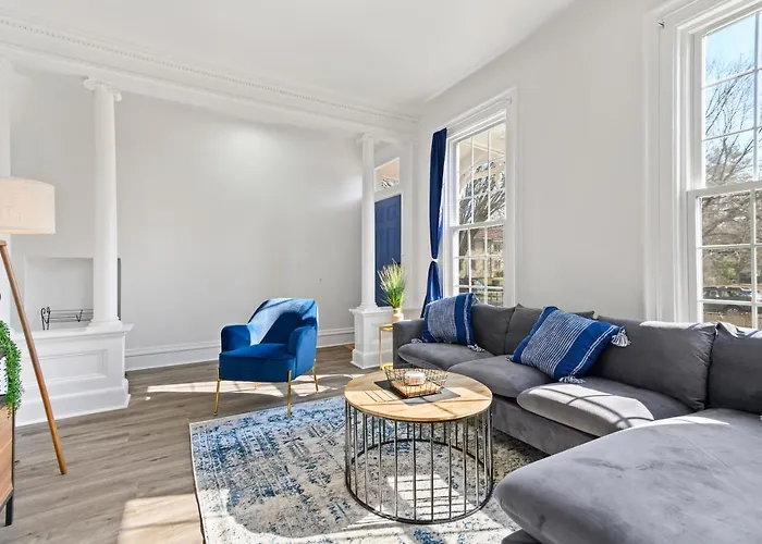 Casa Soleada In East Rock Near Dt And Yale Som With Free Parking And King Bed