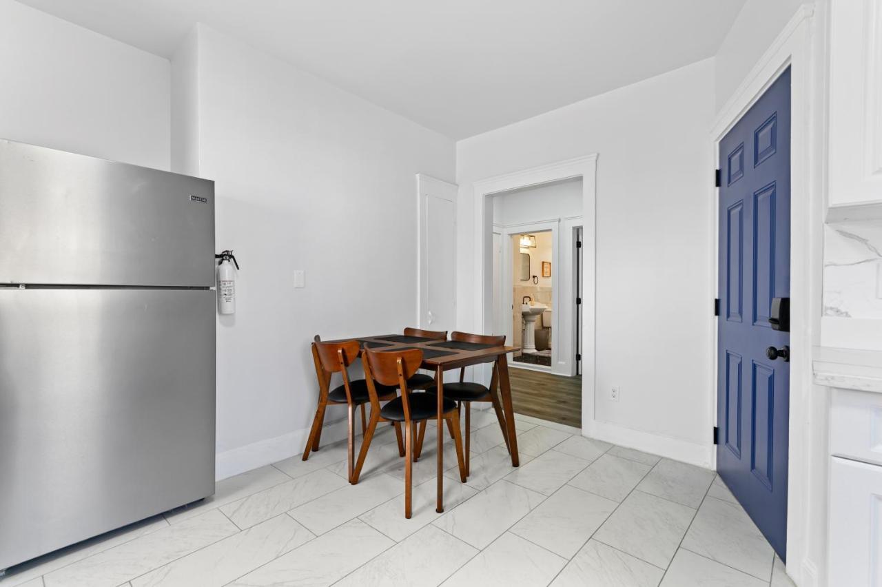 Apartment Casa Soleada In East Rock Near Dt And Yale Som With Free Parking And King Bed